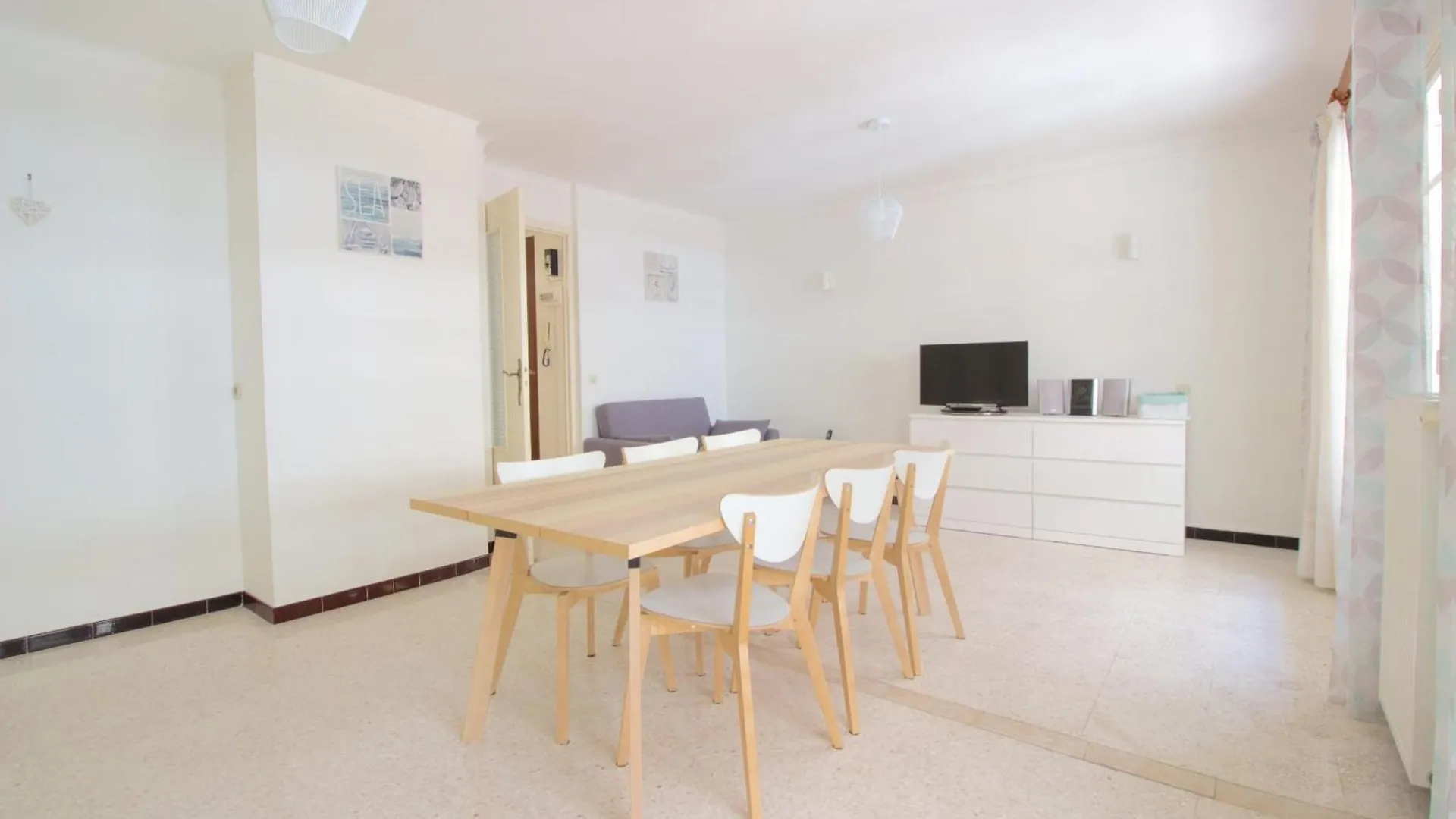 Apartment Antibes City Center - 1 Bedroom - 4 People